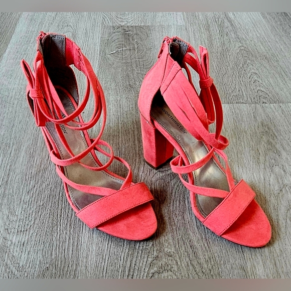 Size 6 Worthington Alexi Strappy Block Heel Sandals - Picture 2 of 9